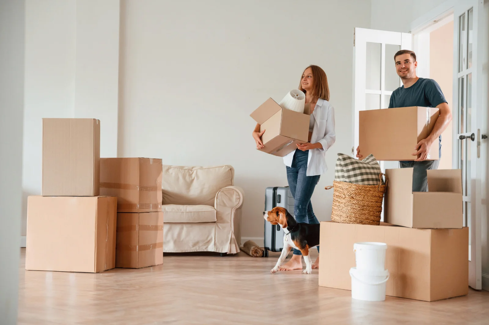 learn how to stay on budget when moving house